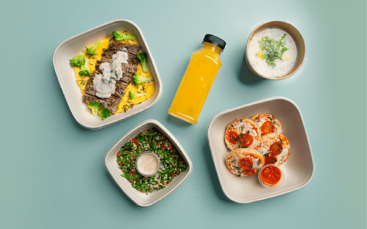Top 10 Electrolyte Foods for Dubai Heat- Fitlab's Customised meal plan